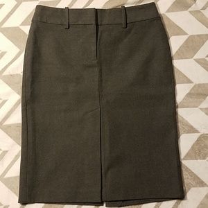 Express Skirt Stretch Gray Lined Size 3/4